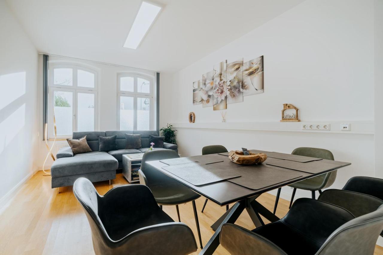 Blissplace 3 Zi Premium Apartment Nahe Getec Arena Mit Kingsize Betten Und Balkon Magdeburg Eksteriør bilde