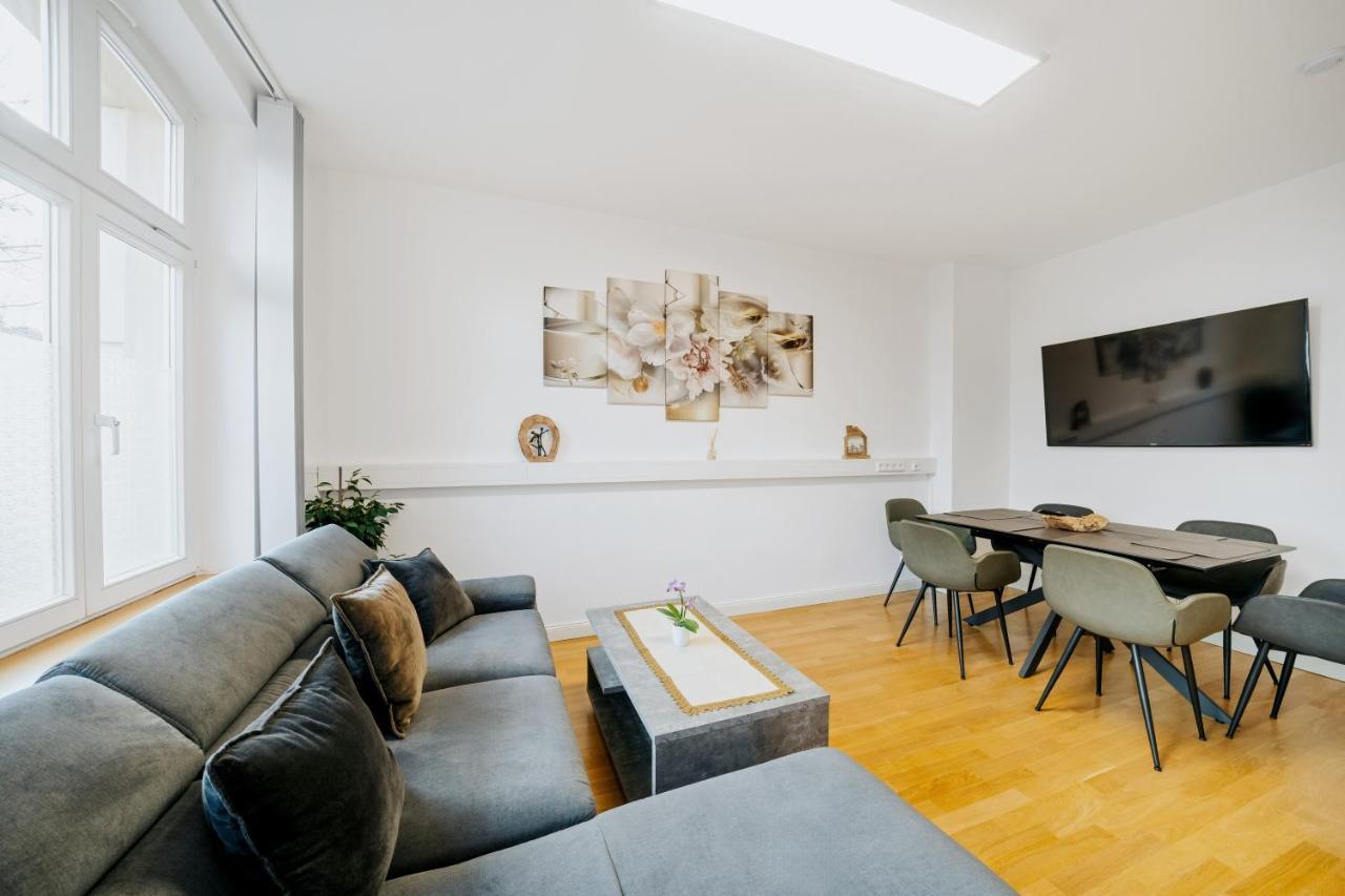 Blissplace 3 Zi Premium Apartment Nahe Getec Arena Mit Kingsize Betten Und Balkon Magdeburg Eksteriør bilde